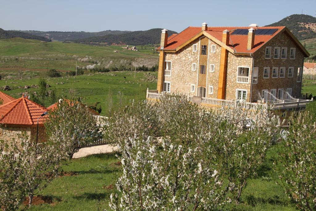Hotel Le Palais Des Cerisiers Azrou Exterior foto